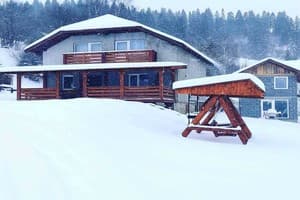 Хата в Карпатах 13