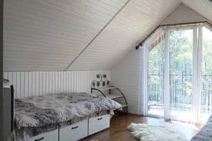 Хата в Карпатах  9