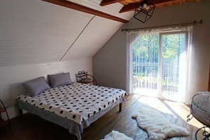 Хата в Карпатах  4