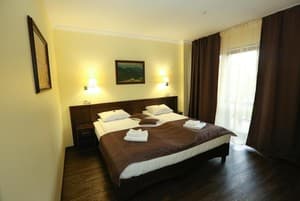 Отель Home Hotel. Делюкс двухместный семейный (двухкомнатный) 1