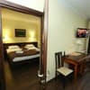 Отель Home Hotel. Делюкс двухместный семейный (двухкомнатный) 2