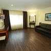 Отель Home Hotel. Делюкс двухместный семейный (двухкомнатный) 3