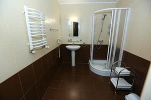 Отель Home Hotel. Делюкс двухместный семейный (двухкомнатный) 5