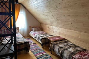 Частная усадьба Карпатские мечты. Эконом трехместный санузел на 2 номера 1