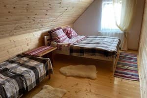 Частная усадьба Карпатские мечты. Стандарт трехместный санузел на 2 номера 4