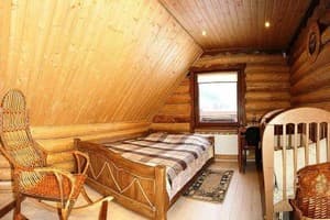 Частная усадьба Карпатское солнце. Коттедж 8-местный  9