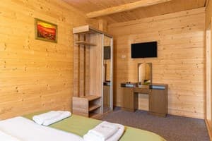 Отель Konopka Forest Home & SPA. Коттедж 8-местный Вилла 7