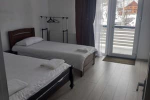 Частная усадьба Коттедж в горах . Семейный 6-местный (домик) 3