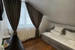 Купецький Двір 2