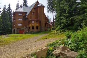 Частная усадьба Кушавель