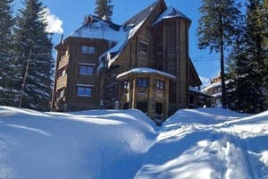 Частная усадьба Кушавель