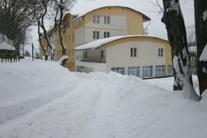 Квелле Поляна 9