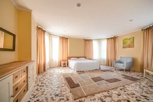 Letizia Country Club 15