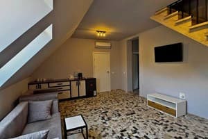 Туристичний комплекс Letizia Country Club. Люкс 6-місний дворівневий  6