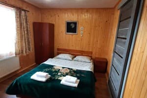 Коттедж Лозованя