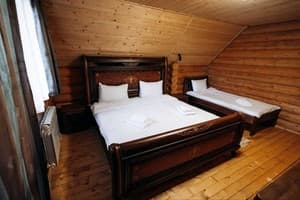 Mayak Chalet Resort Mykulychyn 26