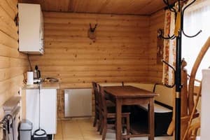 Шале Mayak Chalet Resort Mykulychyn. Коттедж трехместный  (3+2) 4