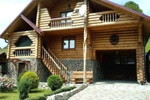 Частная усадьба Между горами у Андрианы