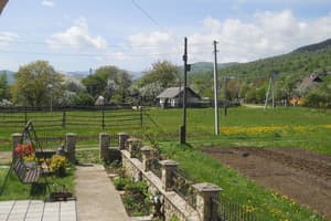 Між горами 6