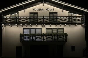 Moder House 21