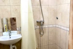 Коттедж Над ставом. Коттедж 6-местный (6+2) 9