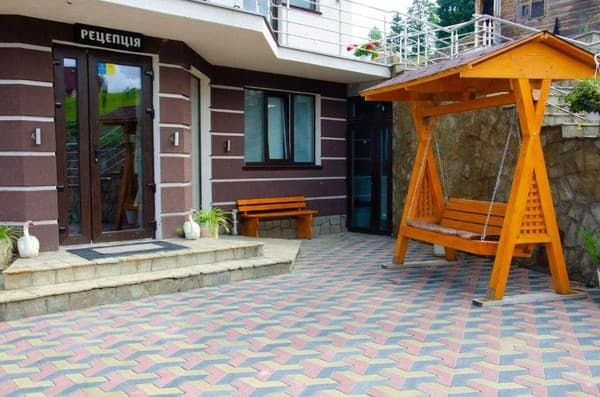 Ника 10
