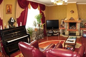 Частная усадьба Околиця