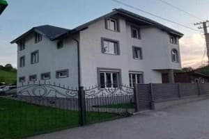 Частная усадьба Опришок