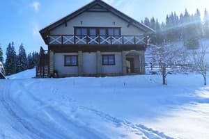 Частная усадьба Перлина гір