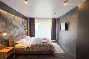 Туристический комплекс Phoenix Relax Park. Люкс 4-местный с видом на горы 5
