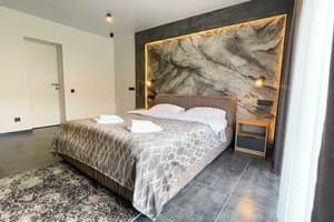 Туристический комплекс Phoenix Relax Park. Люкс 4-местный с видом на горы 7