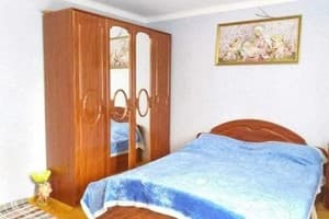 Частная усадьба Під Ялиною. Коттедж 10-местный  3