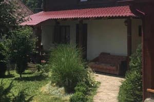 Частная усадьба Под Буковиной