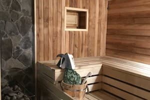 Частная усадьба Под Буковиной. Коттедж 4-местный будинок з банею 6