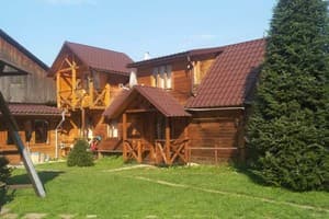 Під скелею 1