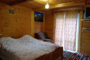 Приватний сектор Під скелею. Сімейний двомісний двокімнатний 2+2 з балконом та окремим входом 1