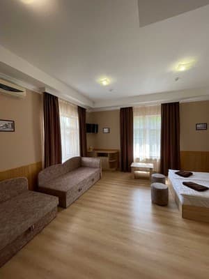 Praktik Hotel & Restaurant 11