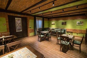 Praktik Hotel & Restaurant 30