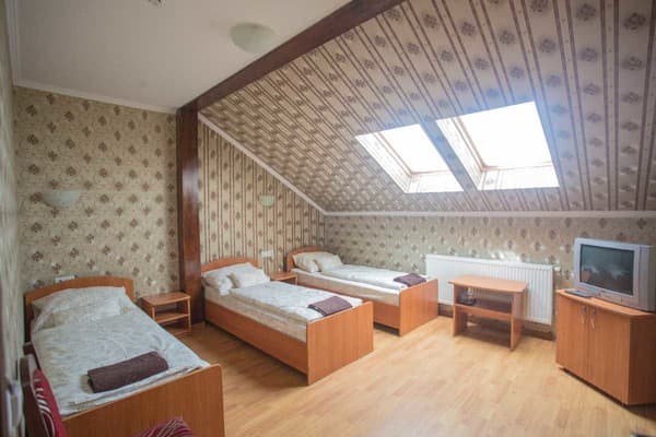 Praktik Hotel & Restaurant 36
