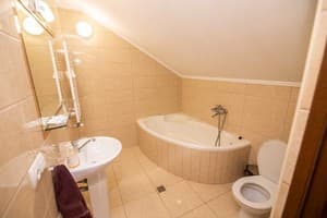 Гостинично-ресторанный комплекс Praktik Hotel & Restaurant. Люкс трехместный  3