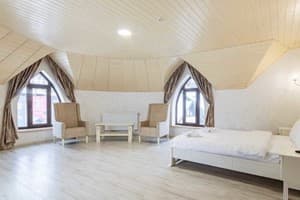 Отель Premium hotel & SPA. Люкс 4-местный суперлюкс мансадный 3