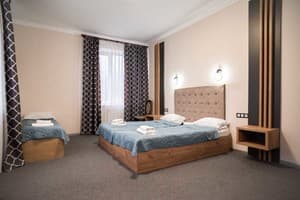 Отель RIVER SIDE. Стандарт трехместный  1