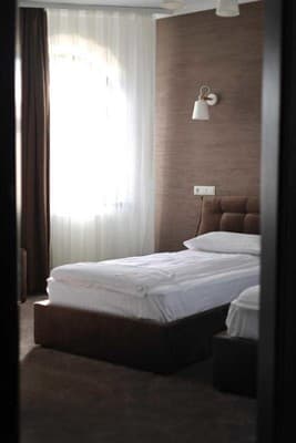 River Stone Hotel 12