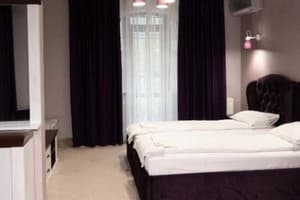 Отель River Stone Hotel. Делюкс двухместный с балконом 3