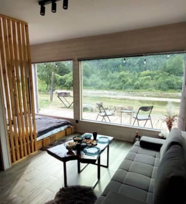River Stone house 18