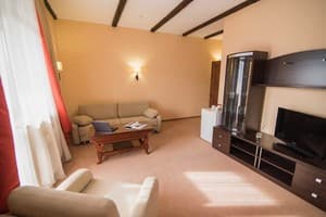 Отель Ruta Resort Polyana. Люкс трехместный  9
