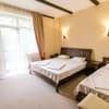 Отель Ruta Resort Polyana. Улучшенный трехместный  4