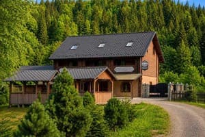 Готель Шепіт Криворівні