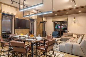 Шале Sherwood Chalet