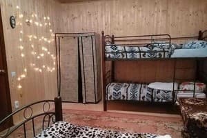 Частная усадьба Сказочный лес под Погаром. Коттедж 14-местный (14+2) 1